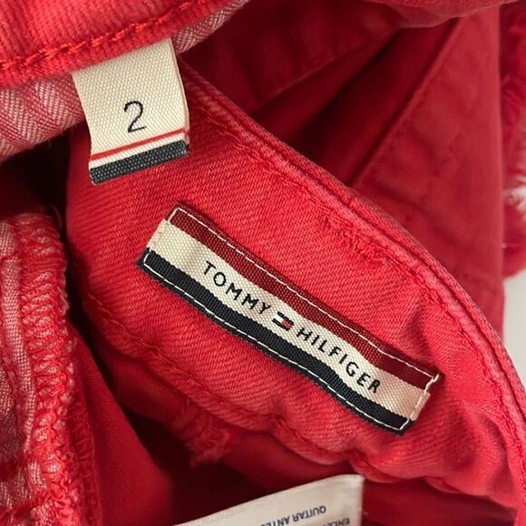Tommy Hilfiger Red Frayed Hem Jean Shorts 2 - Picture 5 of 5